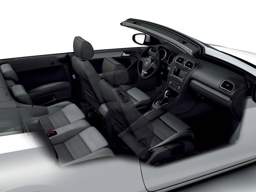  Volkswagen Golf Cabrio 2011 года  (фото 16 из 69)